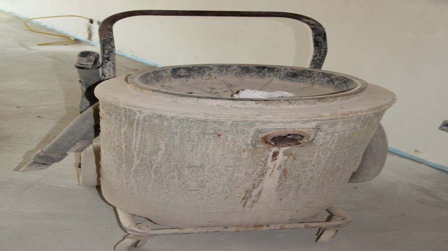 Behälter auf einen Transportwagen