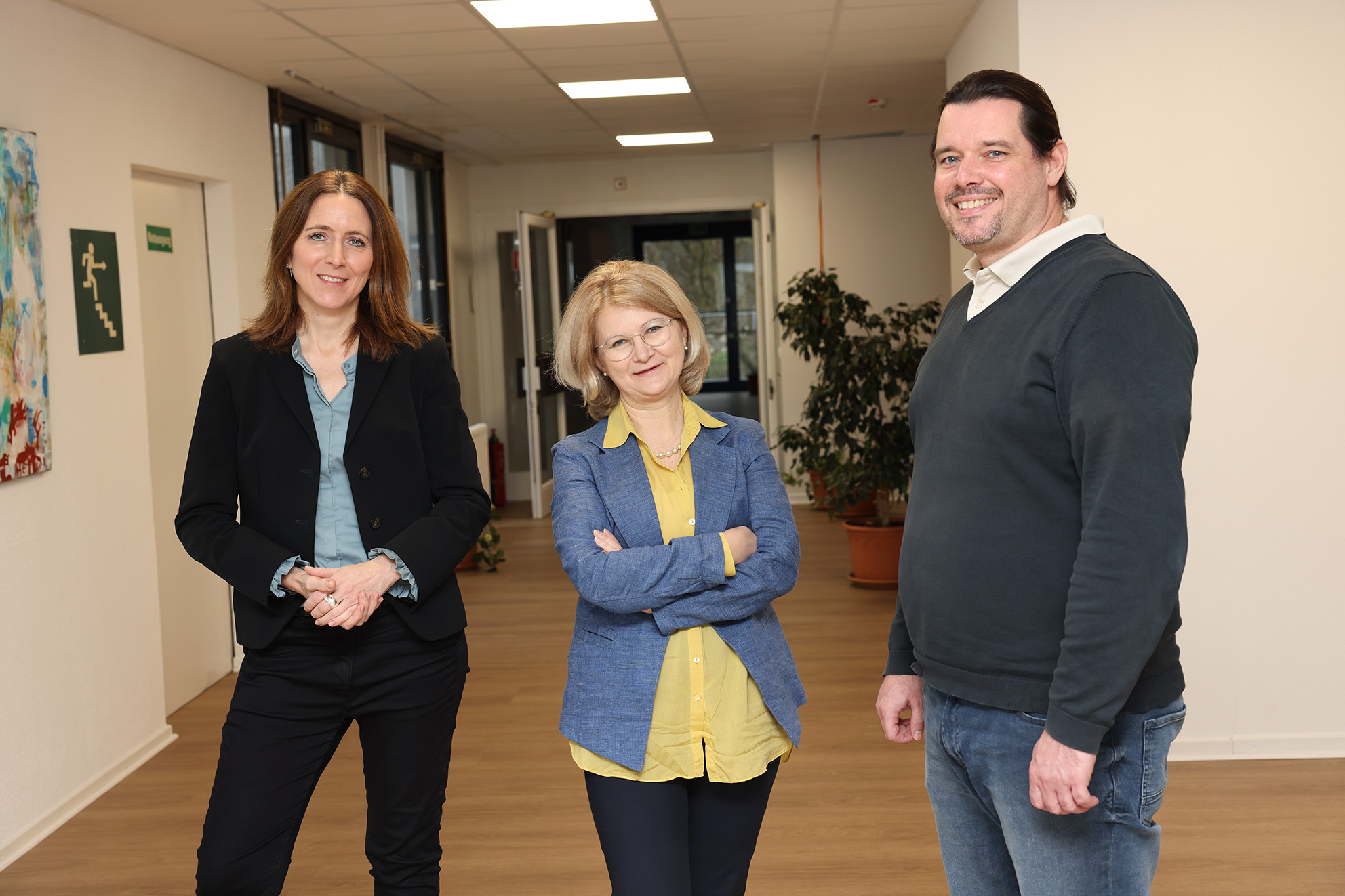 Gruppenbild: Oberärztin Dr. Monika Dienstl, Chefärztin Dr. Ljiljana Joksimovic und Leitender Oberarzt Markus Pressentin (v.l.) 